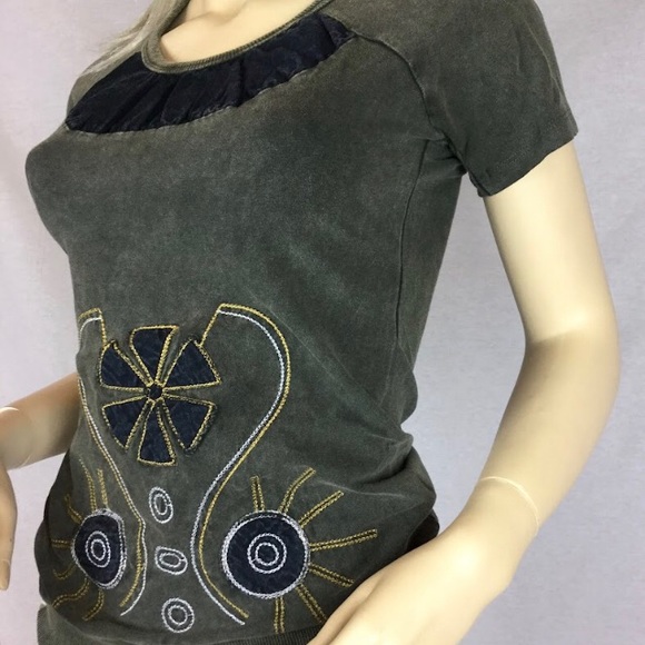 Dark grey denim blue front applications Women’s denim stretchy top short sleeve. - Picture 2 of 9